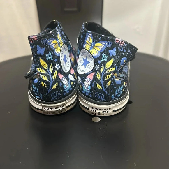 Converse All star Girls butterfly high top sneakers size 8 - Picture 3 of 4